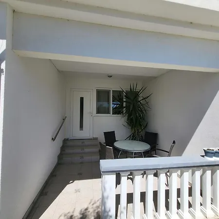 Fuer 2 Erwachsene Und 2 Apartment